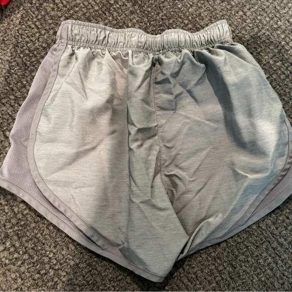 Nike Running Shorts - Picture 3 of 3